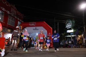 BIB: 4268
                            <button type="button" onclick="openModal(26265291)" class="btn btn-primary btn-sm float-right btn-popup" data-toggle="modal" data-target=".modal-high-quality">
                        <i class="fas fa-shopping-cart"></i> Add to Cart
                    </button>
                                            <button type="button" onclick="isThisMe(26265291, true)" class="btn btn-success btn-sm float-right btn-popup btn-isme hidden" data-toggle="tooltip" data-placement="bottom" title="นี่คือรูปของคุณใช่ไหม คลิกที่นี่เพื่อเอาเข้าอัลบั้ม">
                        <i class="fas fa-plus"></i> Add to album
                    </button>
                    <button type="button" onclick="isThisMe(26265291, false)" class="btn btn-warning btn-sm float-right btn-popup btn-isnotme hidden">
                        <i class="fas fa-ban"></i> Remove from album
                    </button>